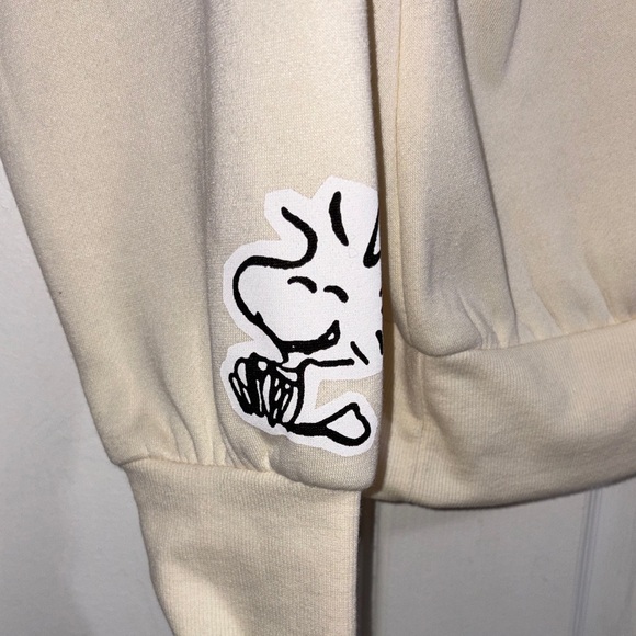 Peanuts Cream Hoodie Yellow & Pink nwt size medium 10 12 snoopy Woodstock - Picture 2 of 7